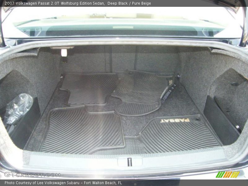 Deep Black / Pure Beige 2007 Volkswagen Passat 2.0T Wolfsburg Edition Sedan