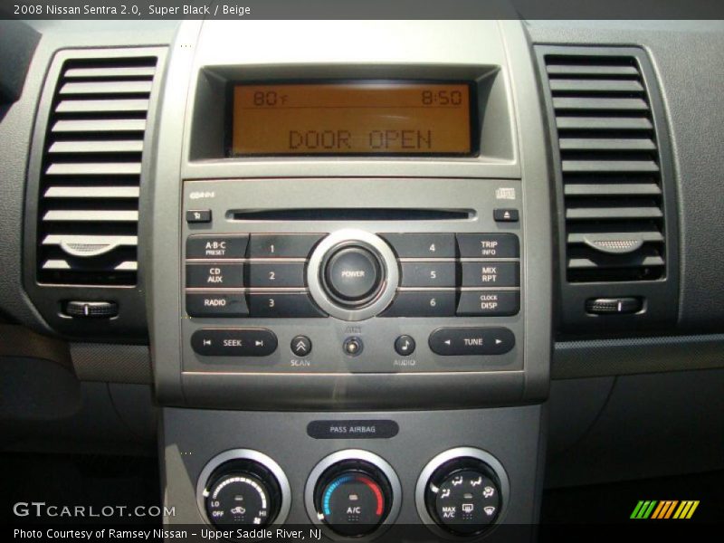 Super Black / Beige 2008 Nissan Sentra 2.0
