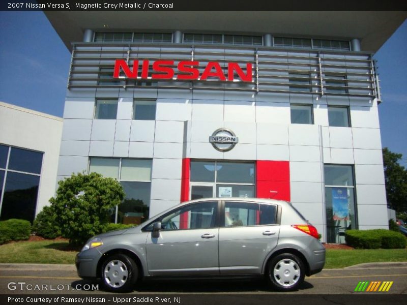 Magnetic Grey Metallic / Charcoal 2007 Nissan Versa S