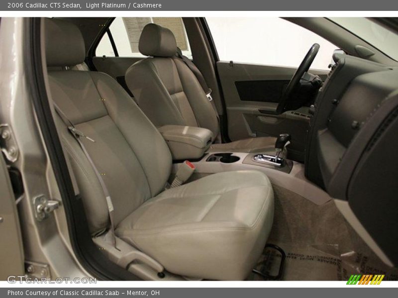 Light Platinum / Cashmere 2006 Cadillac CTS Sedan
