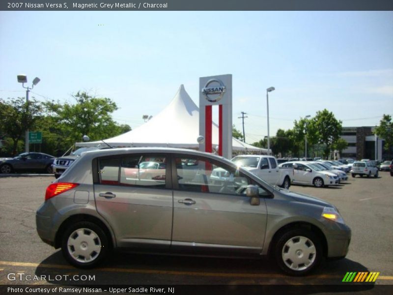 Magnetic Grey Metallic / Charcoal 2007 Nissan Versa S