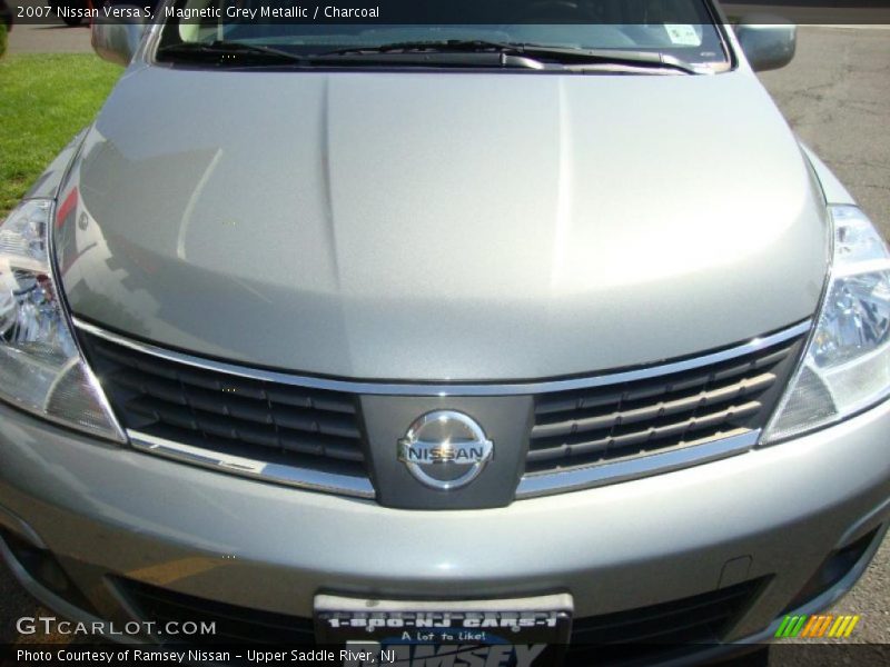Magnetic Grey Metallic / Charcoal 2007 Nissan Versa S