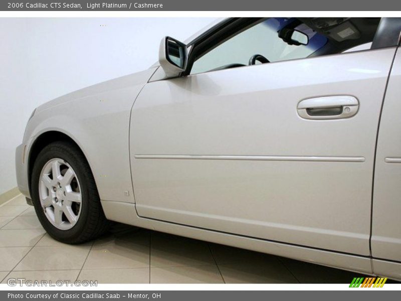 Light Platinum / Cashmere 2006 Cadillac CTS Sedan