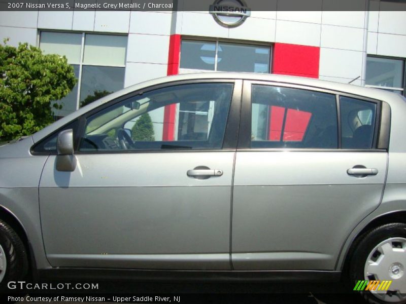 Magnetic Grey Metallic / Charcoal 2007 Nissan Versa S