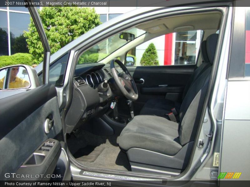 Magnetic Grey Metallic / Charcoal 2007 Nissan Versa S