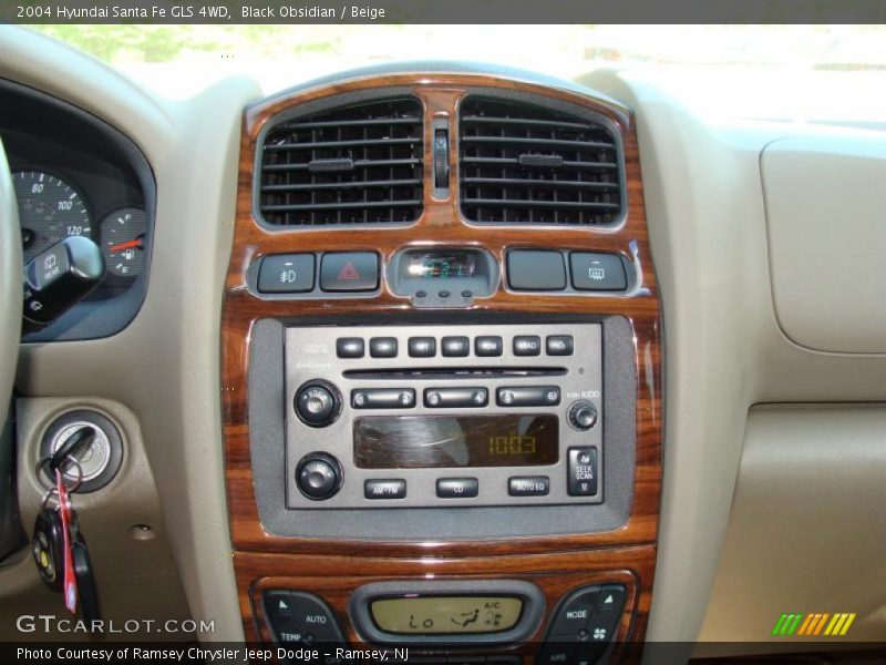 Black Obsidian / Beige 2004 Hyundai Santa Fe GLS 4WD
