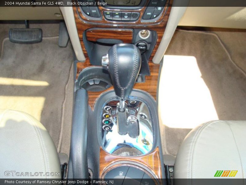 Black Obsidian / Beige 2004 Hyundai Santa Fe GLS 4WD