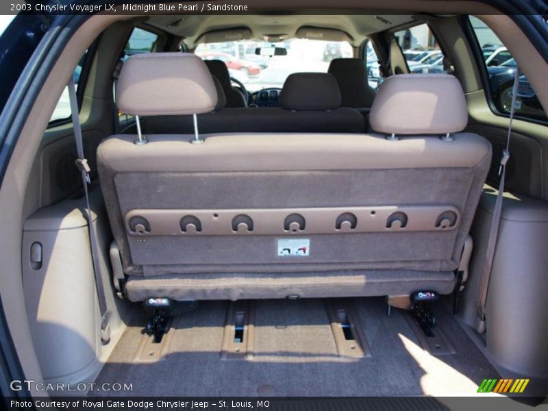 Midnight Blue Pearl / Sandstone 2003 Chrysler Voyager LX