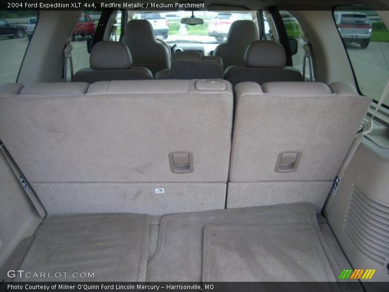 Redfire Metallic / Medium Parchment 2004 Ford Expedition XLT 4x4