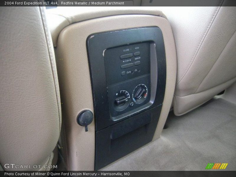Redfire Metallic / Medium Parchment 2004 Ford Expedition XLT 4x4