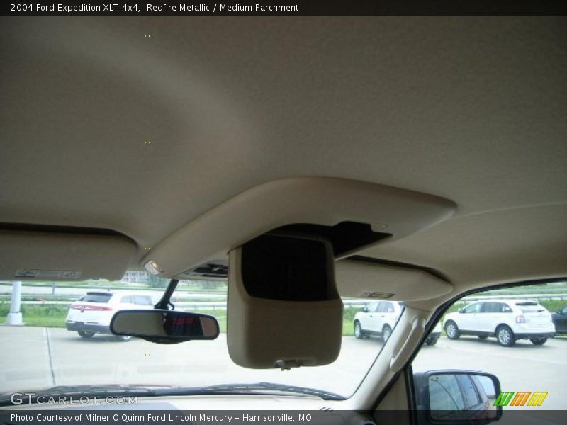 Redfire Metallic / Medium Parchment 2004 Ford Expedition XLT 4x4