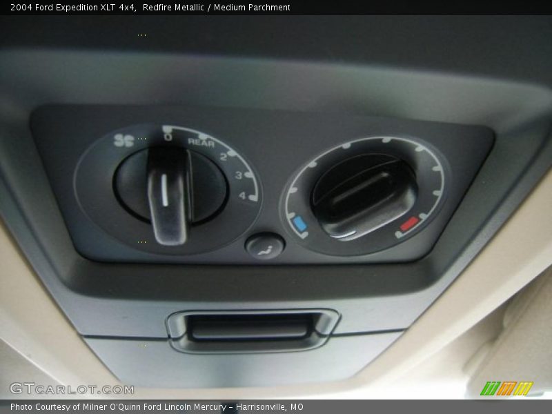 Redfire Metallic / Medium Parchment 2004 Ford Expedition XLT 4x4