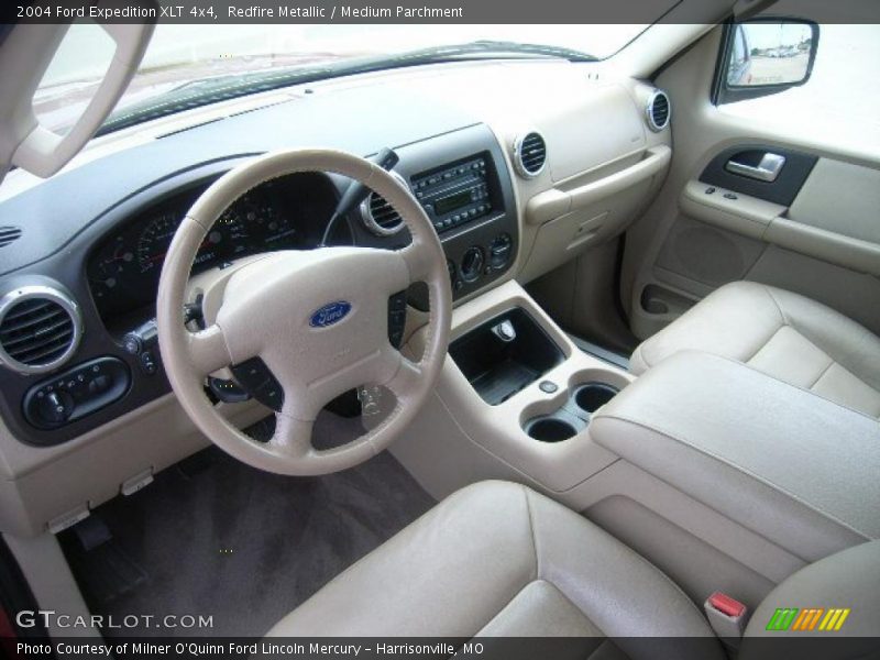 Redfire Metallic / Medium Parchment 2004 Ford Expedition XLT 4x4