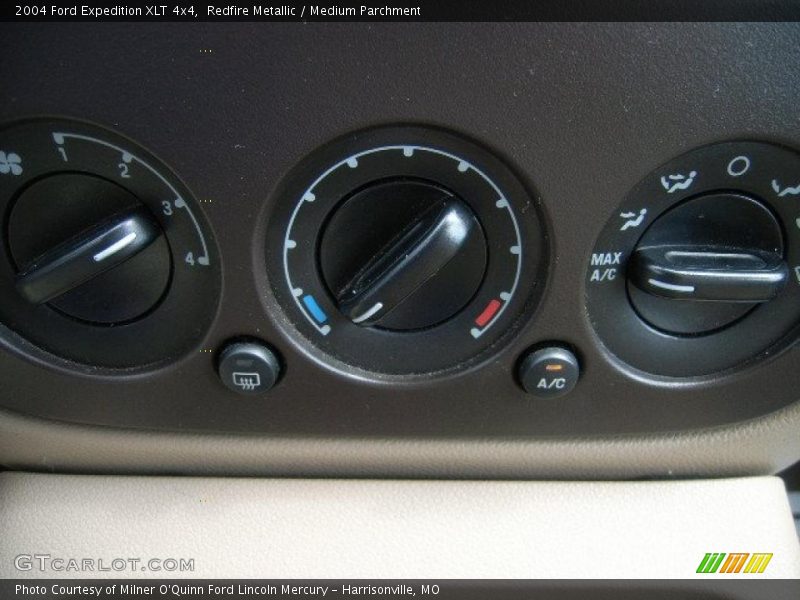 Redfire Metallic / Medium Parchment 2004 Ford Expedition XLT 4x4