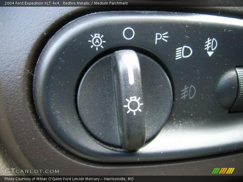 Redfire Metallic / Medium Parchment 2004 Ford Expedition XLT 4x4