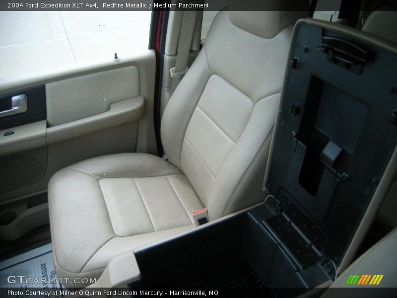 Redfire Metallic / Medium Parchment 2004 Ford Expedition XLT 4x4