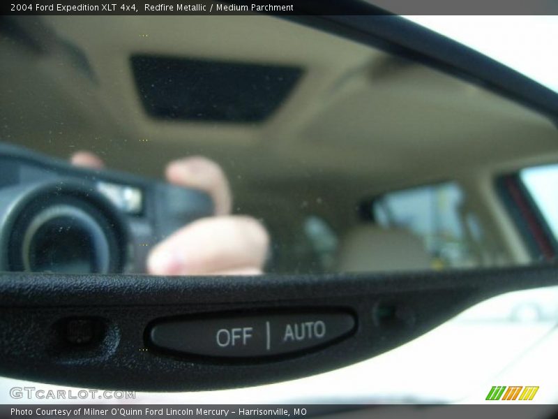 Redfire Metallic / Medium Parchment 2004 Ford Expedition XLT 4x4