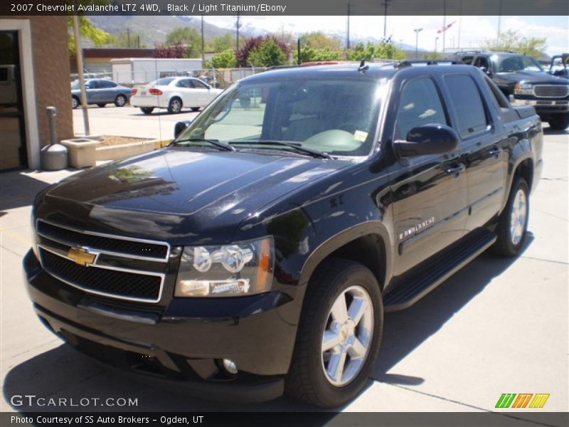 Black / Light Titanium/Ebony 2007 Chevrolet Avalanche LTZ 4WD