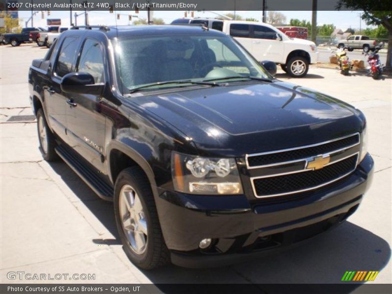 Black / Light Titanium/Ebony 2007 Chevrolet Avalanche LTZ 4WD
