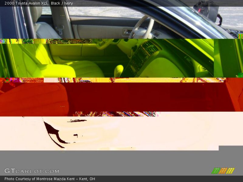 Black / Ivory 2000 Toyota Avalon XLS