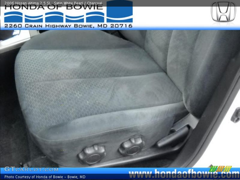 Satin White Pearl / Charcoal 2006 Nissan Altima 2.5 SL