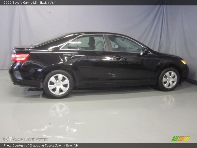 Black / Ash 2009 Toyota Camry LE