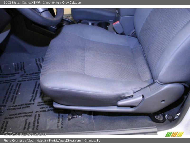 Cloud White / Gray Celadon 2002 Nissan Xterra XE V6