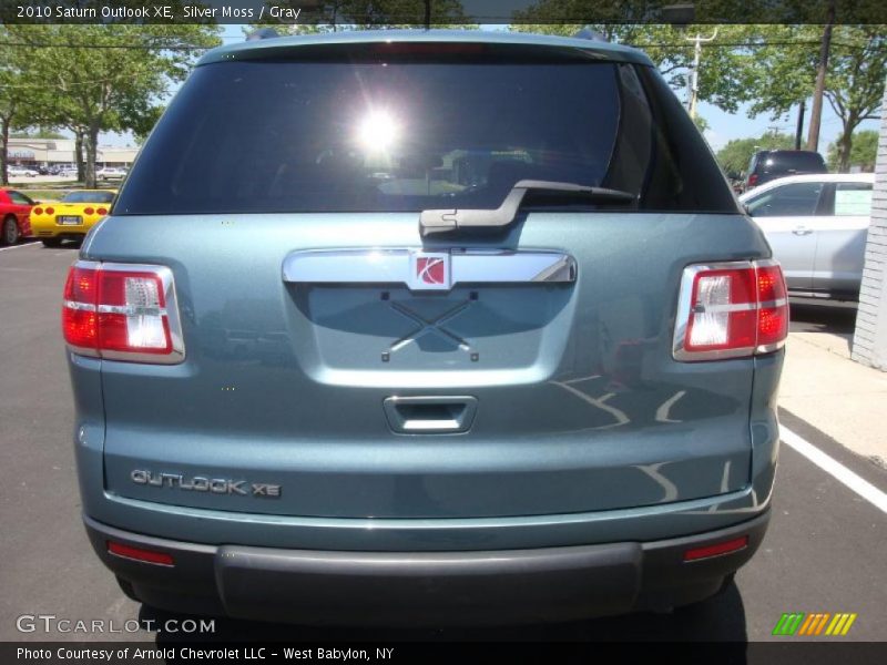 Silver Moss / Gray 2010 Saturn Outlook XE