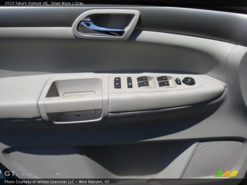 Silver Moss / Gray 2010 Saturn Outlook XE