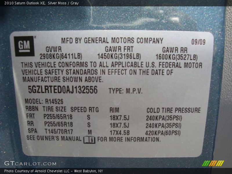 Silver Moss / Gray 2010 Saturn Outlook XE