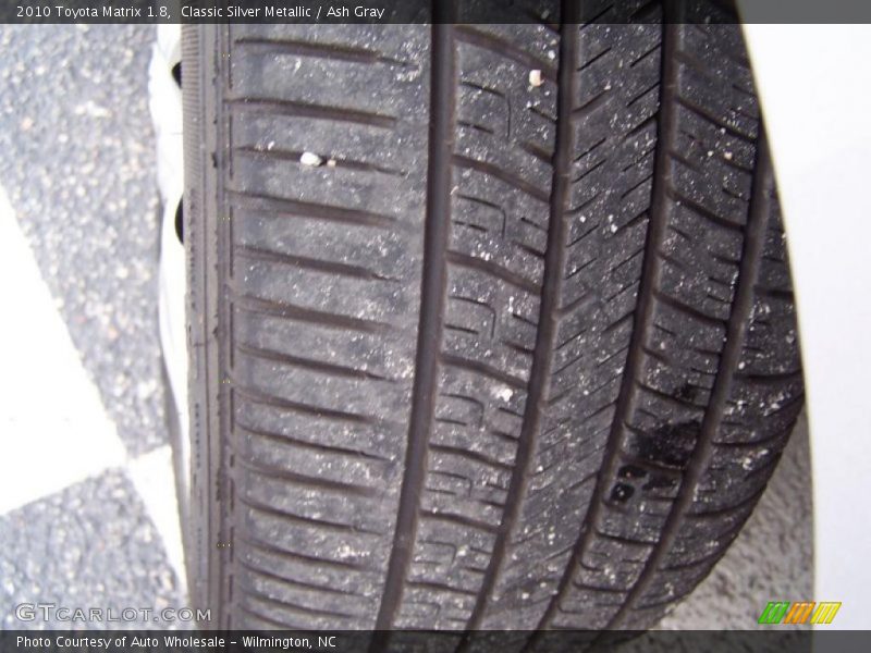 Classic Silver Metallic / Ash Gray 2010 Toyota Matrix 1.8