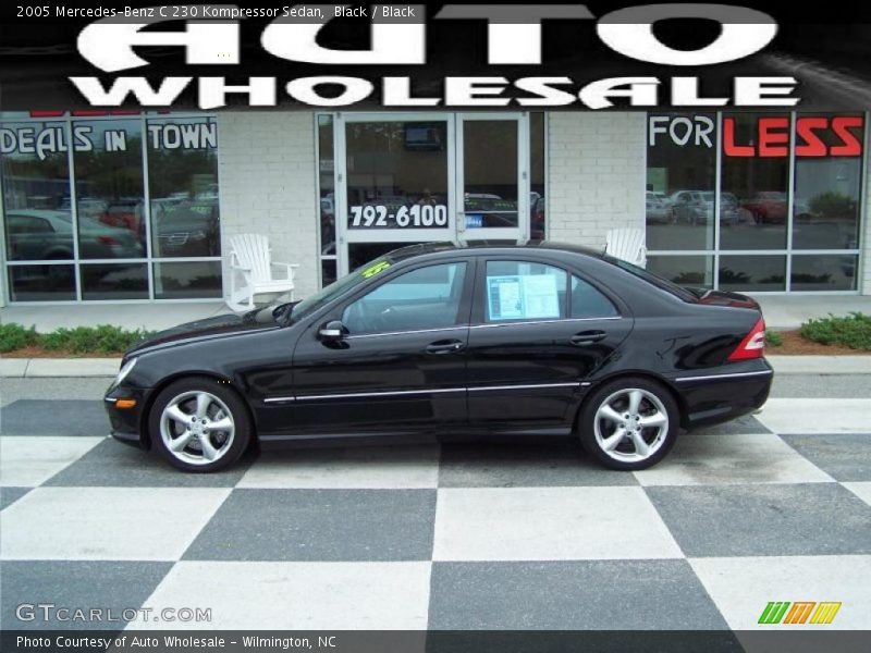 Black / Black 2005 Mercedes-Benz C 230 Kompressor Sedan