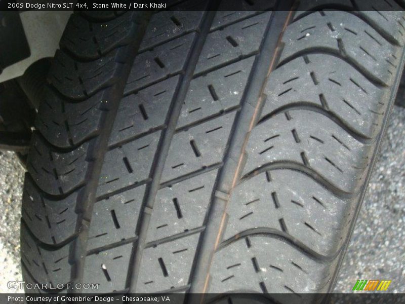Stone White / Dark Khaki 2009 Dodge Nitro SLT 4x4