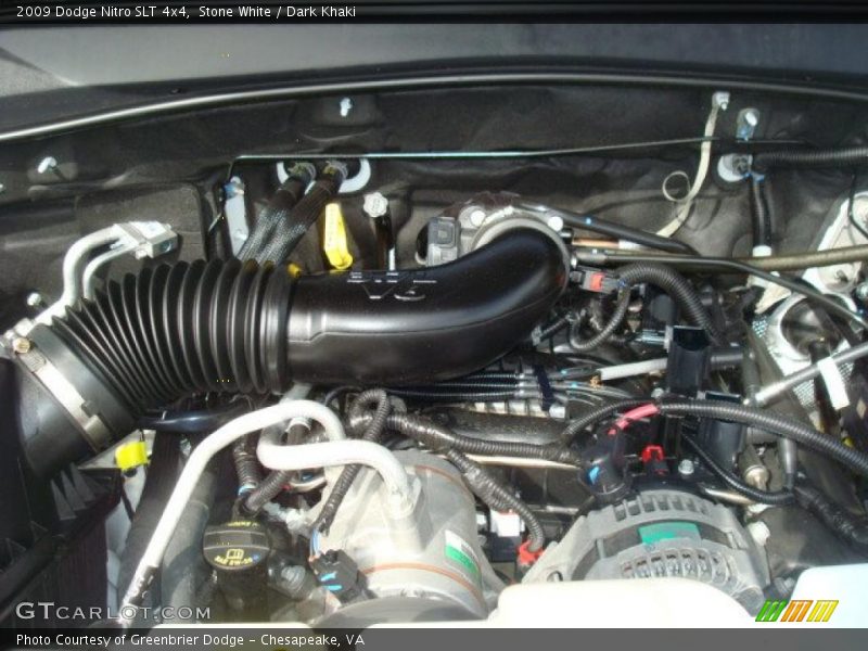 Stone White / Dark Khaki 2009 Dodge Nitro SLT 4x4
