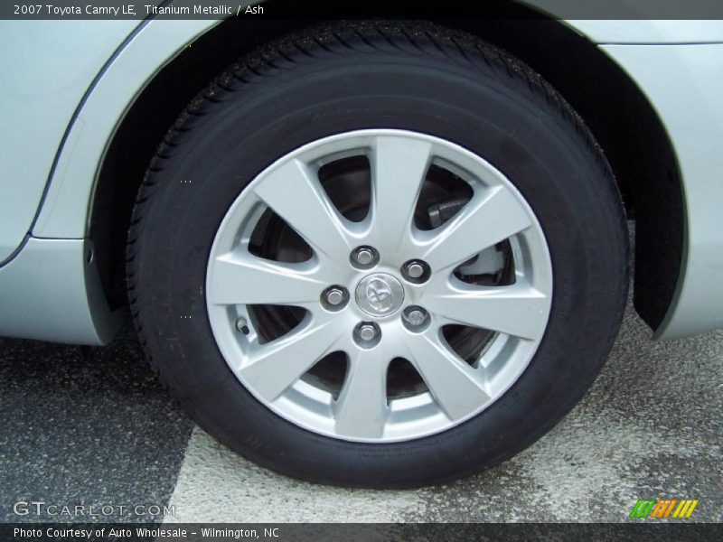 Titanium Metallic / Ash 2007 Toyota Camry LE