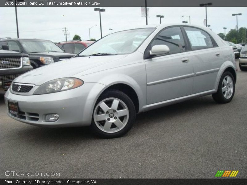 Titanium Silver Metallic / Gray 2005 Suzuki Reno LX