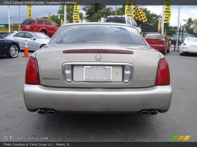Cashmere / Oatmeal 2001 Cadillac DeVille Sedan