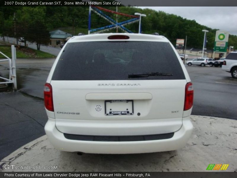 Stone White / Medium Slate Gray 2007 Dodge Grand Caravan SXT