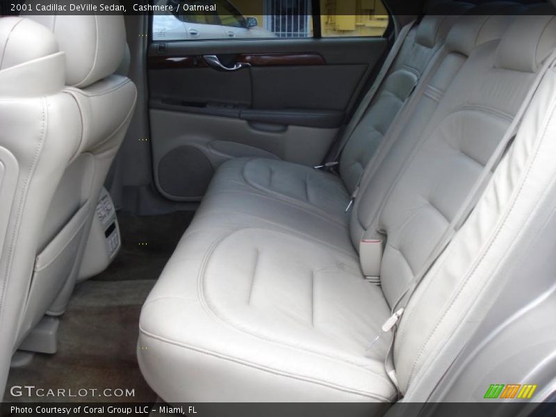 Cashmere / Oatmeal 2001 Cadillac DeVille Sedan