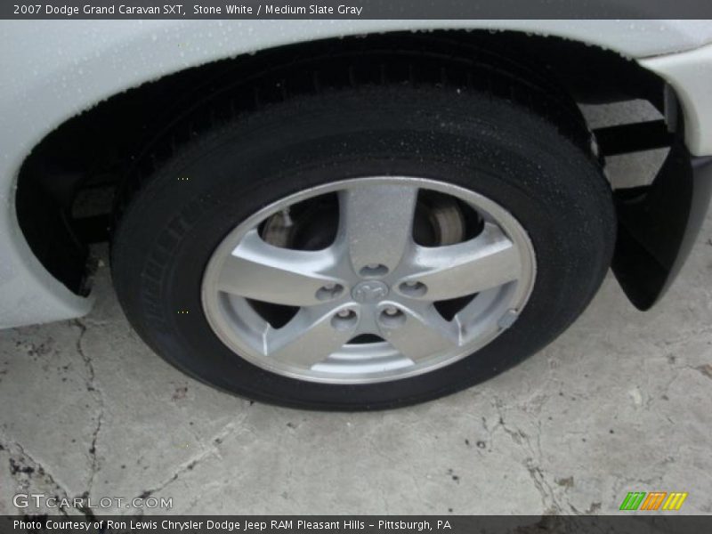 Stone White / Medium Slate Gray 2007 Dodge Grand Caravan SXT
