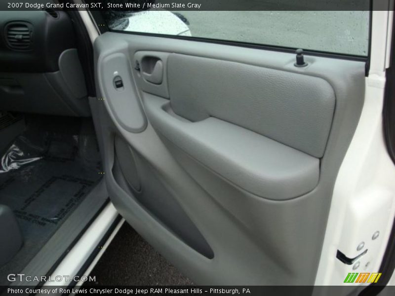 Stone White / Medium Slate Gray 2007 Dodge Grand Caravan SXT