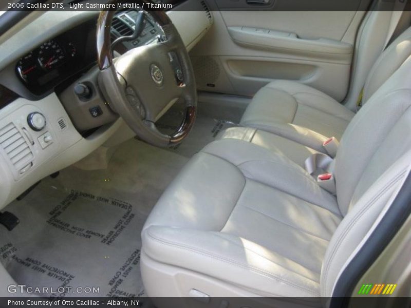 Light Cashmere Metallic / Titanium 2006 Cadillac DTS