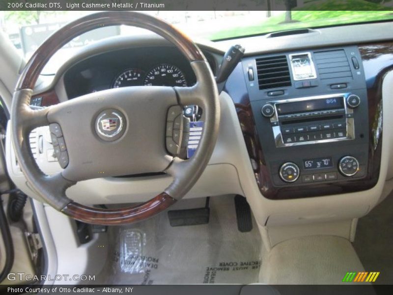 Light Cashmere Metallic / Titanium 2006 Cadillac DTS