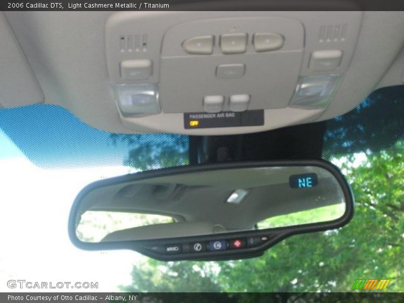 Light Cashmere Metallic / Titanium 2006 Cadillac DTS