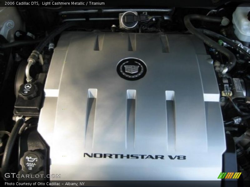 Light Cashmere Metallic / Titanium 2006 Cadillac DTS