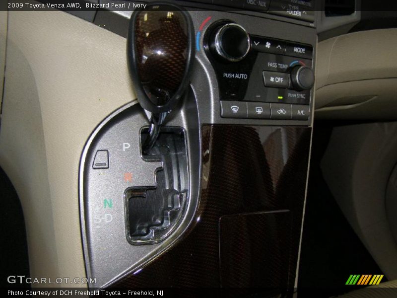 Blizzard Pearl / Ivory 2009 Toyota Venza AWD