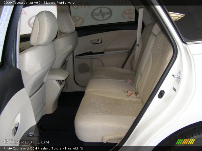 Blizzard Pearl / Ivory 2009 Toyota Venza AWD