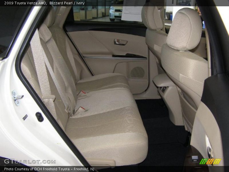 Blizzard Pearl / Ivory 2009 Toyota Venza AWD