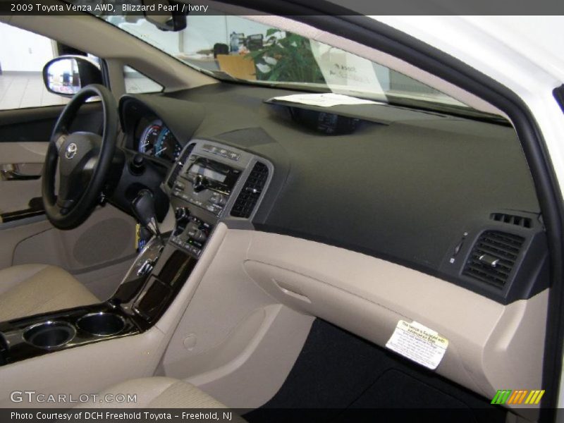 Blizzard Pearl / Ivory 2009 Toyota Venza AWD