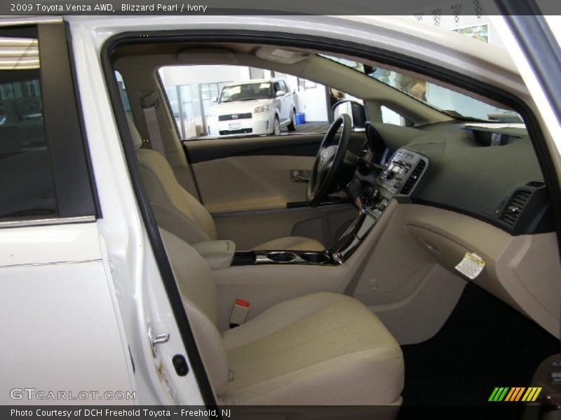 Blizzard Pearl / Ivory 2009 Toyota Venza AWD